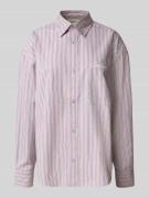 Relaxed fit blouse met borstzak, model 'Grimsby'