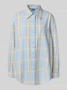 Relaxed fit blouse met borstzak, model 'Edia'