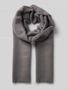 Sjaal met gerafelde boorden