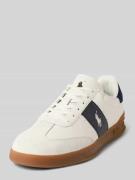 Sneakers met vetersluiting