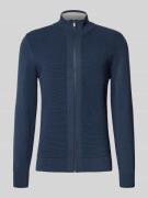 Gebreid vest met opstaande kraag