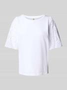 T-shirt met broderie anglaise, model 'LORAINE'