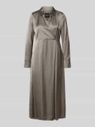 Midi-jurk van viscosemix met V-hals