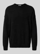 Gebreide pullover met extra brede schouders, model 'MALIO'