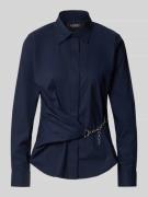 Regular fit overhemdblouse met kettingdetail, model 'Coniah'