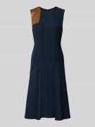 Knielange jurk met ronde hals, model 'MIAMEN'