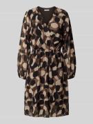 Jurk van viscosemix met V-hals, model 'Yasmin'