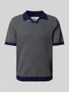 Regular fit poloshirt met V-hals, model 'CEASTON'