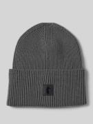 Beanie met labeldetail