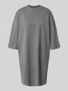 Knielange gebreide jurk met 1/2-mouwen, model 'Wanalo'