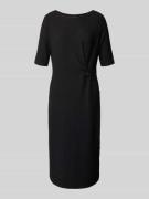 Slim fit kokerjurk met knoopdetail