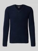 Gebreide pullover met V-hals, model 'UPO'