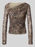 Shirt met lange mouwen en asymmetrische hals, model 'BERNARDETTE'