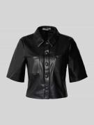 Korte overhemdblouse in leerlook