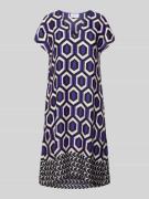 Knielange jurk met grafisch motief