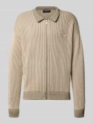 Gebreid jack met platte kraag en labelstitching