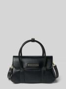 Handtas met labelapplicatie