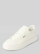 Sneakers van leer met labeldetail, model 'ARTEM'