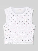 Top met korte knoopsluiting