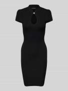 Knielange jurk met druppelvormige hals, model 'MALIA'