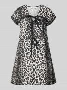 Mini-jurk met V-hals, model 'Liv'