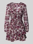 Nauwsluitende vrijetijdsjurk van pure viscose, model 'MANILA'