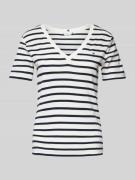 Slim fit T-shirt met V-hals, model 'CODY'