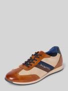 Sneakers met vetersluiting, model 'Thorello'