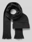 Set van sjaal en muts met cadeaubox