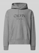 Hoodie met labelprint en kangoeroezak