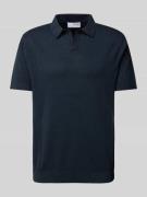Poloshirt met V-hals, model 'MATTIS'