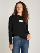 NU 20% KORTING: Calvin Klein Sweatshirt OUTLINED CK REGULAR CN