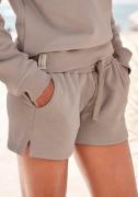 NU 20% KORTING: Lascana Sweatshort -lounge shorts van biologische kato...