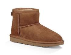 UGG Winterlaarzen Classic Mini 2 Slip-on boot, casual boot in hoogwaar...