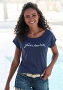 Beachtime T-shirt met modieuze gezegden frontprint "never too late"