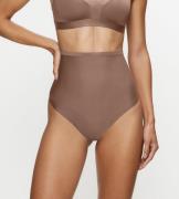 NU 20% KORTING: Triumph Slip Shape Smart Highwaist String