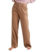 Roxy Chino Attractive Light