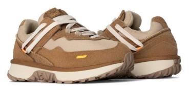 UGG Sneakers RETROFI LOW , plateausneaker, chunky sneaker, veterschoen...