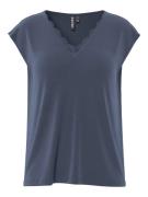 pieces Shirt met korte mouwen PCKAMALA LACE V-NECK TEE JRS NOOS BC